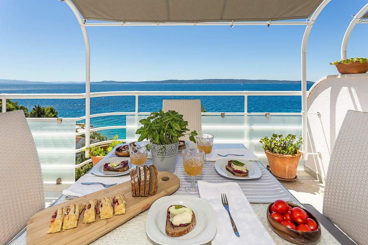 Holiday Home Lola, Sea On A Palm! Heated Pool โตรกีร์ ภายนอก รูปภาพ