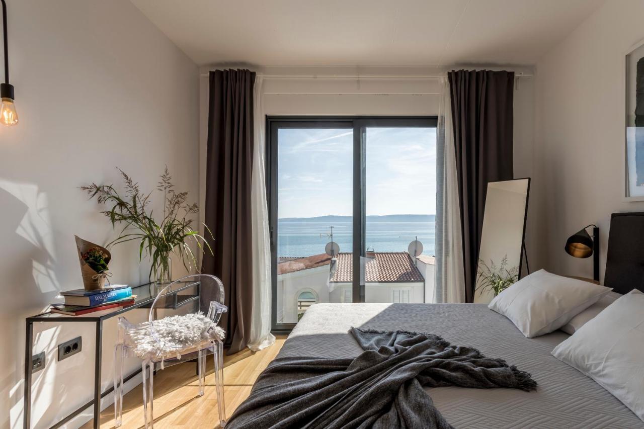 Holiday Home Lola, Sea On A Palm! Heated Pool โตรกีร์ ภายนอก รูปภาพ